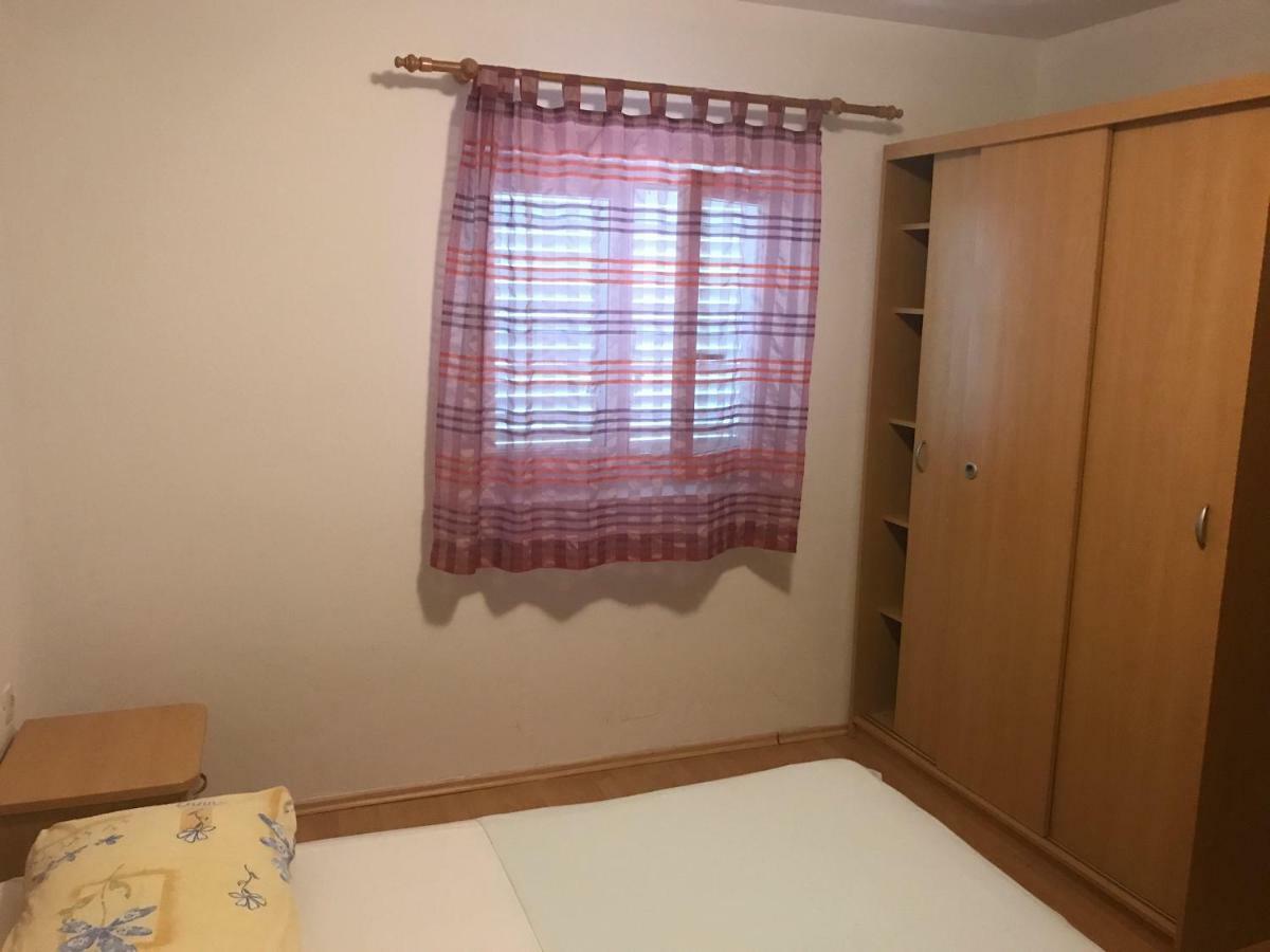 Apartmani Paulina ロパール エクステリア 写真