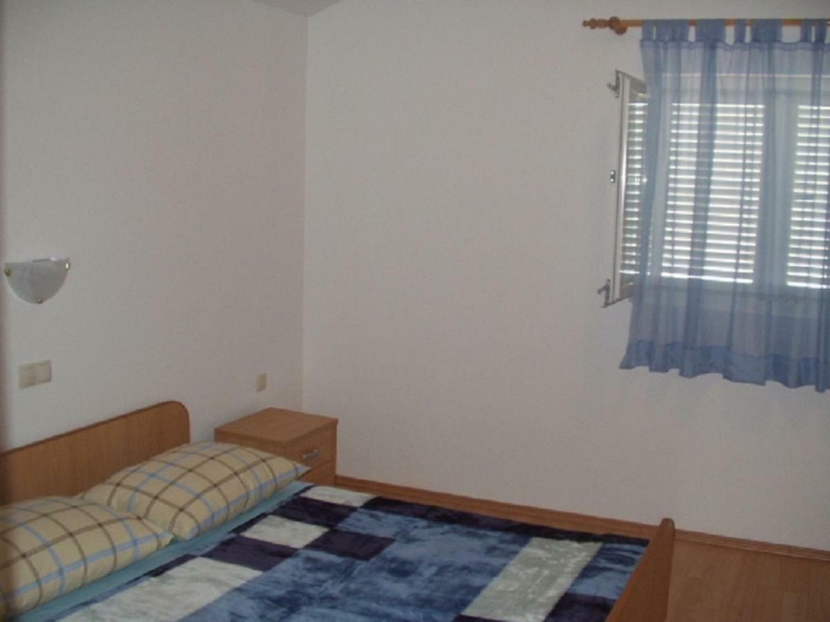 Apartmani Paulina ロパール エクステリア 写真